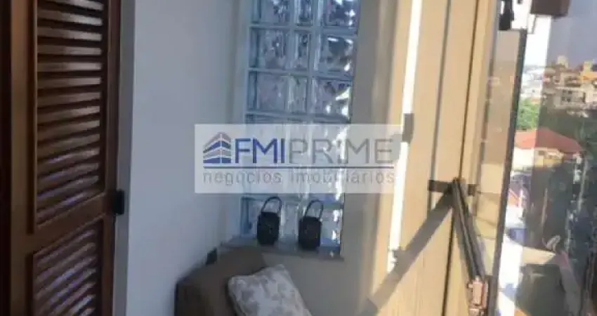 Excelente sobrado com muitas vagas de garagem com cobertura