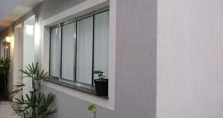 Casa em condomínio para venda com 2 quartos, sendo 2 suítes, 60m²