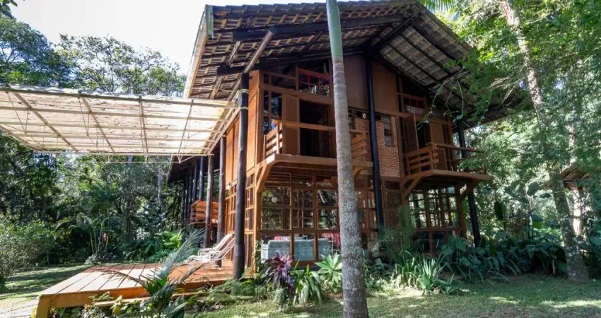 Casa com 5 quartos à venda na Estrada Engenheiro Marsilac, 9265, Parelheiros, São Paulo