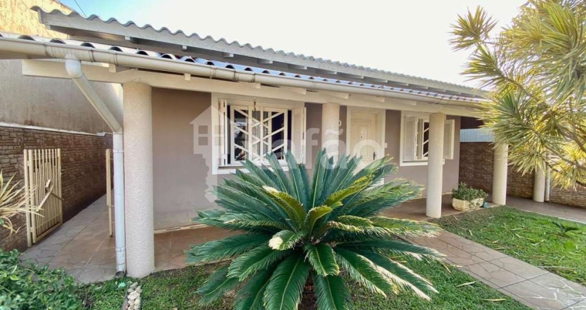 Casa para Venda, Glória, 3 dormitórios, 1 suíte, 2 banheiros, 2 vagas