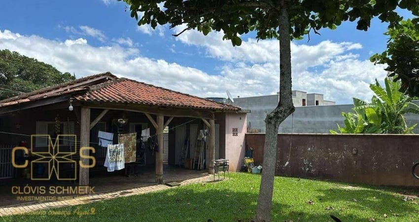 Casa única no terreno