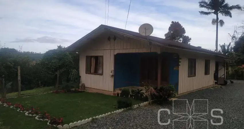 Sítio com 3 dormitórios à venda, 26000 m² por r$ 1.600.000,00 - zona rural - são joão do itaperiú/sc