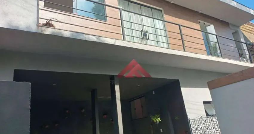 Casa com 3 dormitórios à venda, 350 m² por R$ 950.000,00 - Piratininga - Niterói/RJ