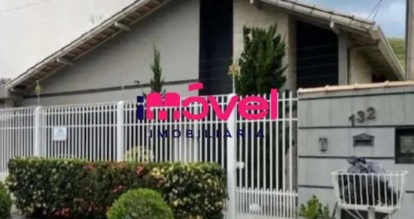 Casa com 3 quartos à venda no Jardim Amália, Volta Redonda