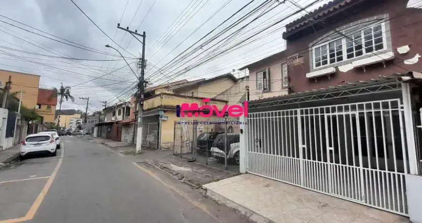 Casa com 2 quartos para alugar na Vila Santa Cecília, Volta Redonda 