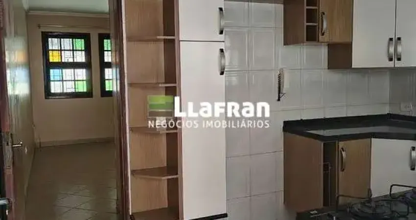 Casa com 2 quartos à venda na Rua Quinze de Outubro, 77, Vila Iasi, Taboão da Serra