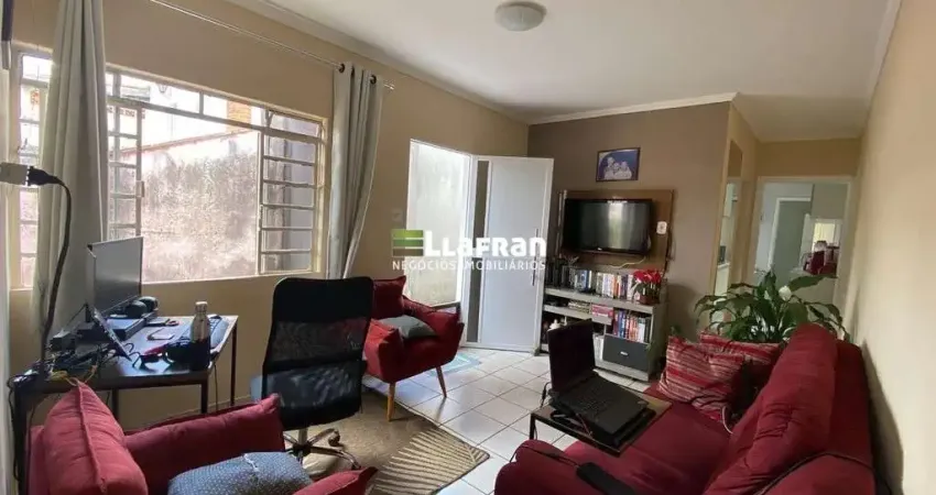 Casa com 3 quartos à venda na Rua Tenente Sebastião Soares, 001, Jardim Monte Alegre, Taboão da Serra