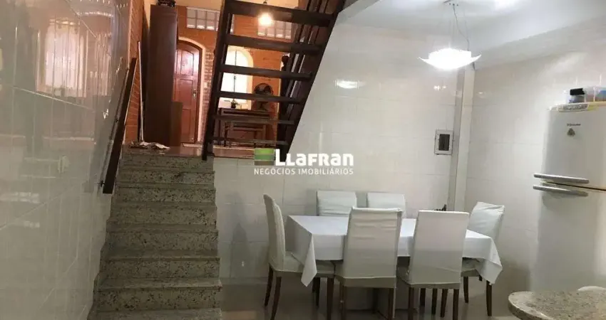 Casa com 3 quartos à venda na Rua Avelina Nogueira do Prado, 0001, Jardim Monte Alegre, Taboão da Serra