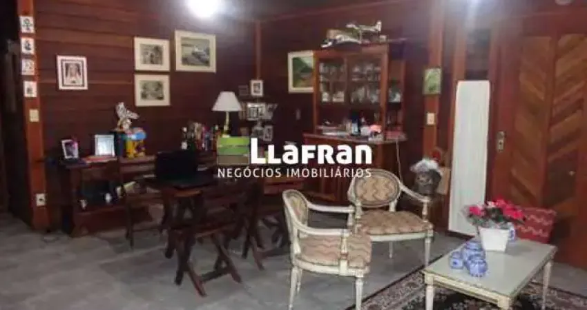 Casa com 3 quartos à venda na Alameda Clio, 01, Condomínio Iolanda, Taboão da Serra