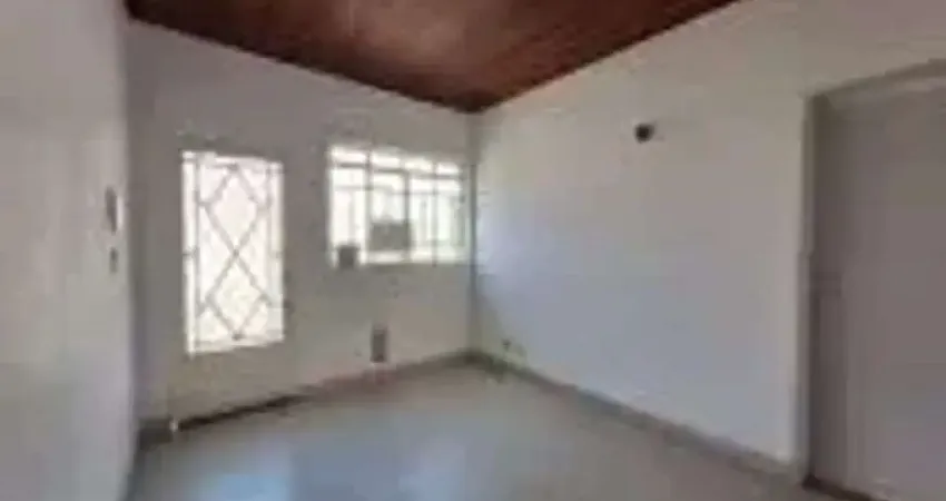 Ótima casa térrea 90m² com 2 quartos na quarta parada próximo ao metrô belém