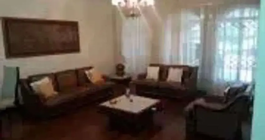 Sobrado com edicula no alto da mooca. 4 dormitorios sendo 1 suite e vaga para 4 carros