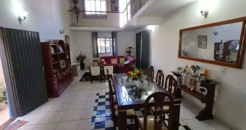 Casa c/ 4 quartos 1 suíte 2 pavimentos em excelente localização em maruípe