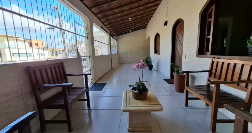 Casa com 4 quartos 1 suíte com 400m2 c/ kitnet em serra dourada