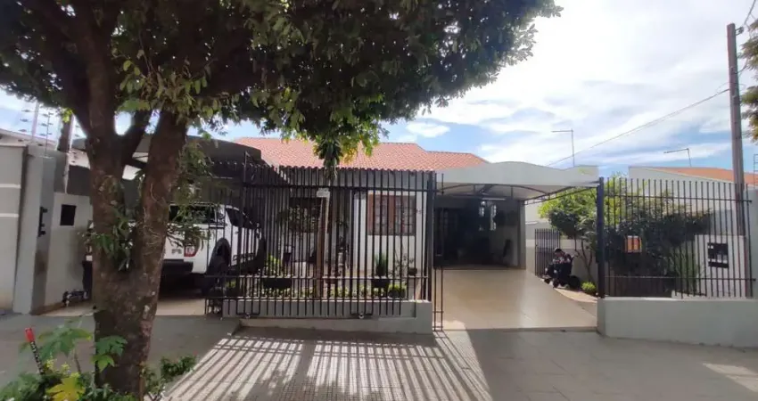 Casa com piscina e 4 quartos à venda no conjunto habitacional sol nascente, maringá, pr. excelente