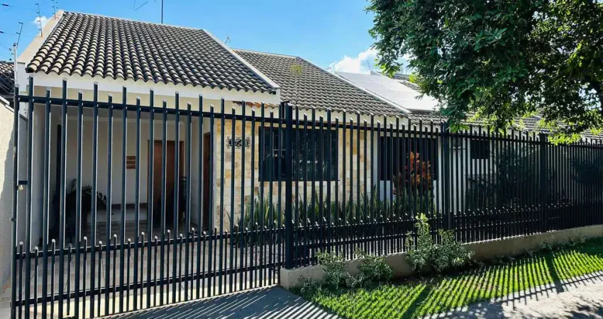 Casa com 3 quartos à venda na Rua Darville Antônio Huergo, 1743, Jardim Paris IV, Maringá