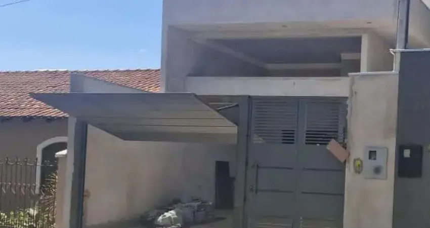Casa com 3 quartos à venda na Rua Paim, 474, Parque das Laranjeiras, Maringá
