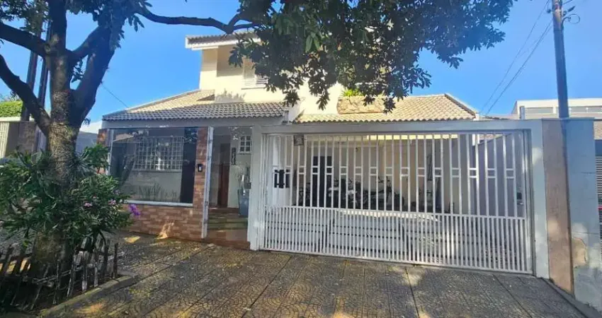 Sobrado à venda no jardim novo horionte, próximo ao bosque ii, com 322,52 metros de área construída