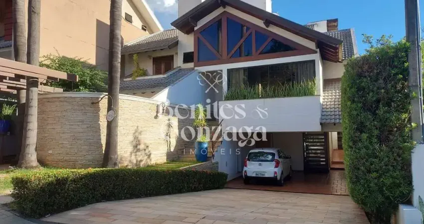 Sobrado à venda, em Condomínio Fechado ao Lado da Faculdade Unicesumar