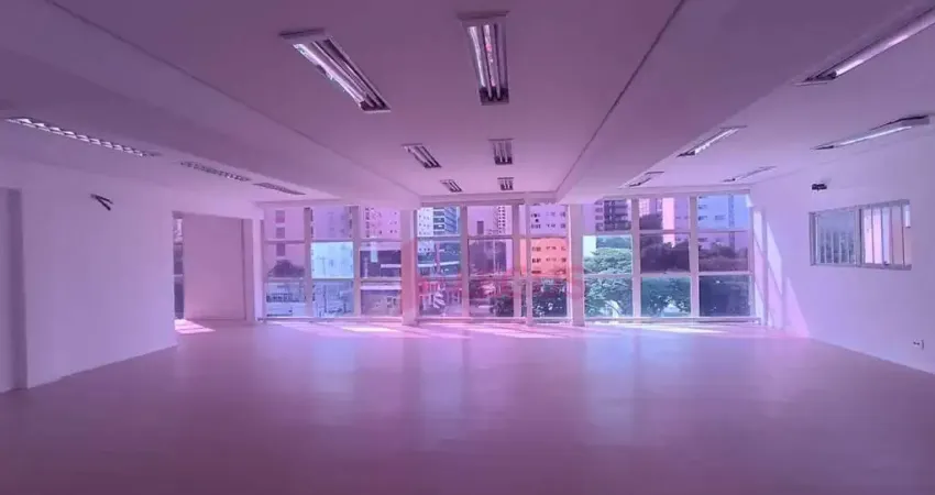 Prédio comercial reformado para locação em localização estratégica – pinheiros