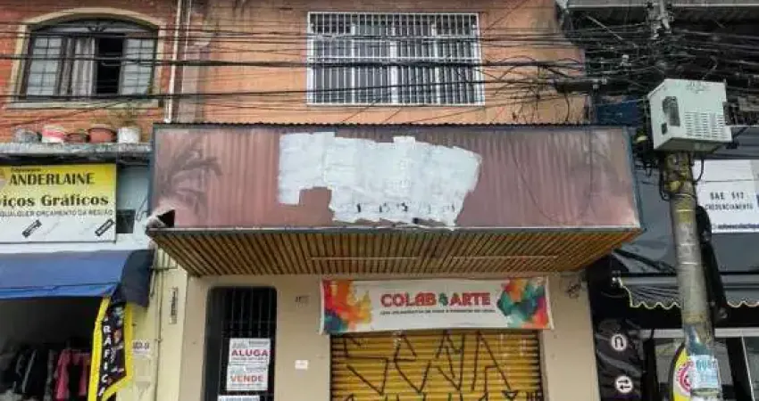 Prédio comercial 180m² com 02 casas e 02 salões comerciais - localizado em avenida
