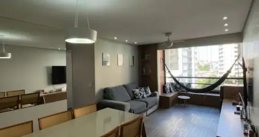 Vende-se apto conomínio millenium - portal dos bandeirante, suíte com varanda estendida