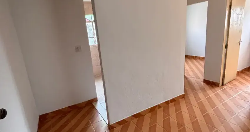 Aluguel de apartamento – 2 quartos – 2º andar – palmital, santa luzia – r$ 800,00