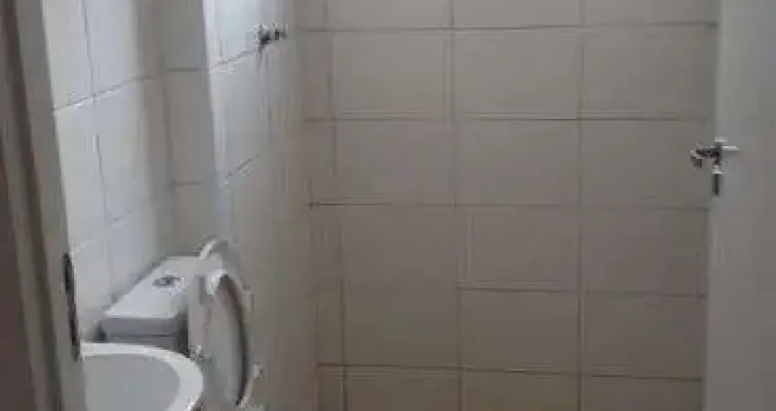 Imóvel para aluguel possui 42 metros quadrados com 2 quartos