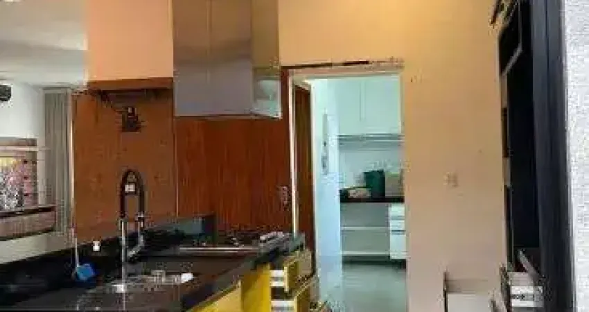 Térrea para venda tem 253 m2 com 3 suítes e piscina!!! condomínio giverny!