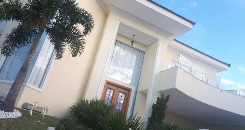 Casa de condomínio sobrado para venda tem 460 metros quadrados com 4 quartos