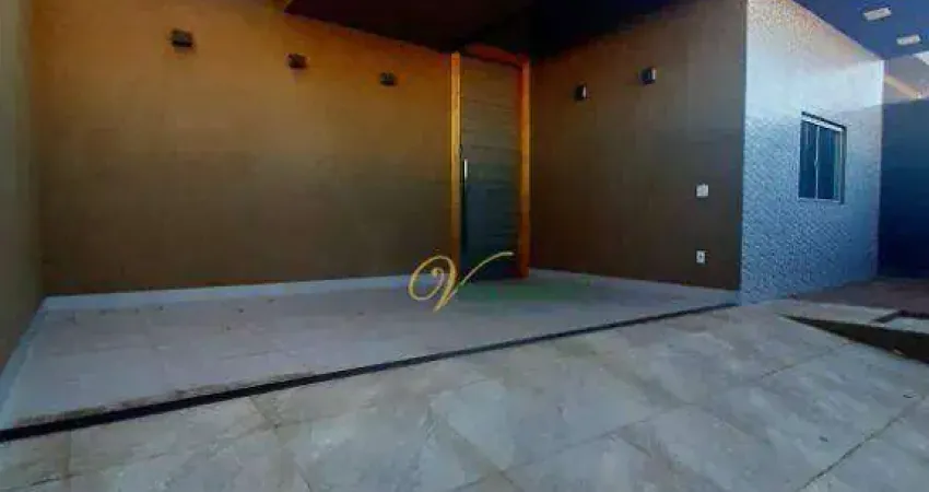 Casa com 200m² terreno, 120 metros de construção. portão eletrônico,  garagem para 2 carros. porta de entrada com 3 metros de altura como puxar e fech