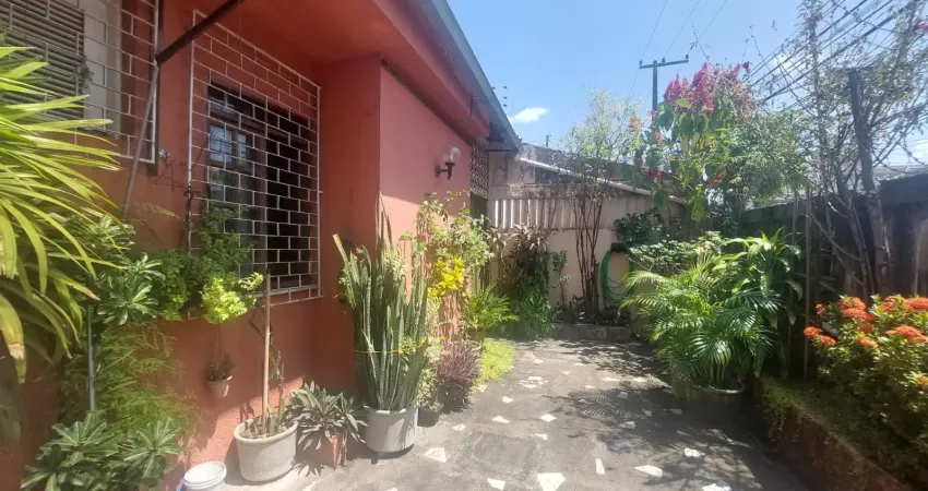 Casa com 4 quartos à venda na Rua Francisco Lorda, 700, Vila União, Fortaleza