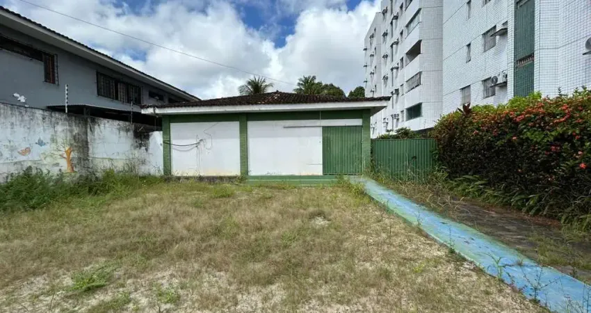 Casa com 4 quartos para alugar no Engenho do Meio, Recife