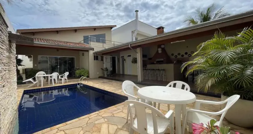 Casa térrea em condomínio espaçosa com 5 dormitórios, piscina, área gourmet e mezanino, vila verde, dois córregos, piracicaba, sp