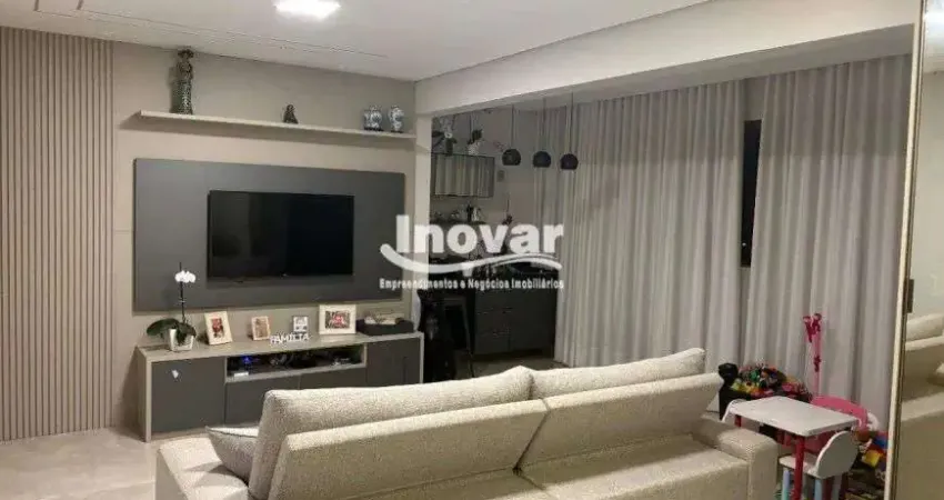 Lindo apartamento de 03 quartos com 2 vagas no coração do alto caiçaras