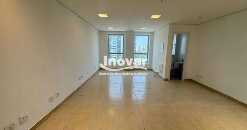 Sala comercial com área total de 40m2, piso em cerâmica, cabeamento estruturado, prédio com 2 elevadores, rau dos otoni