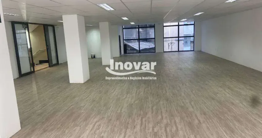 Andar corrido no coração do centro de bh. vão livre totalizando aprox 230 m2, todo reformado e moderno próximo praça sete.