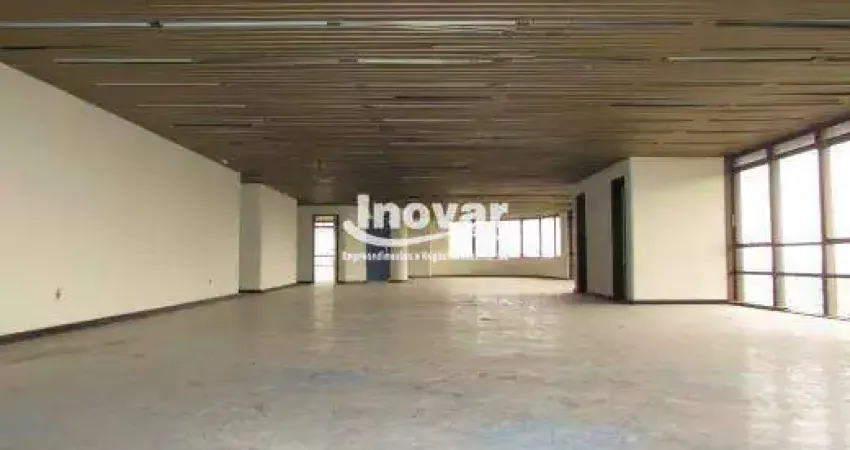 Andar corrido com aproximadamente 196 m2, 3 vagas de garagem, rua guajajaras com av. afonso pena