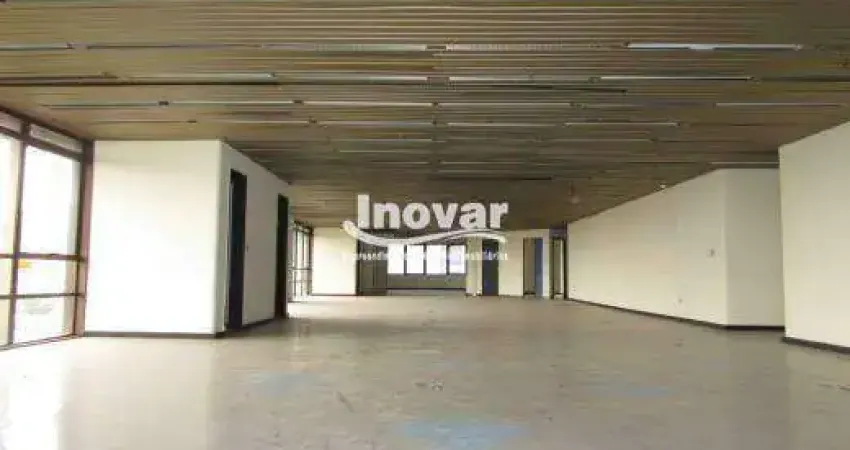 Andar corrido com aproximadamente 243 m2, 3 vagas de garagem, rua guajajaras com av. afonso pena