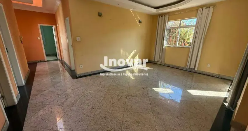 Casa comercial com 05 quartos na melhor localização do caiçara.