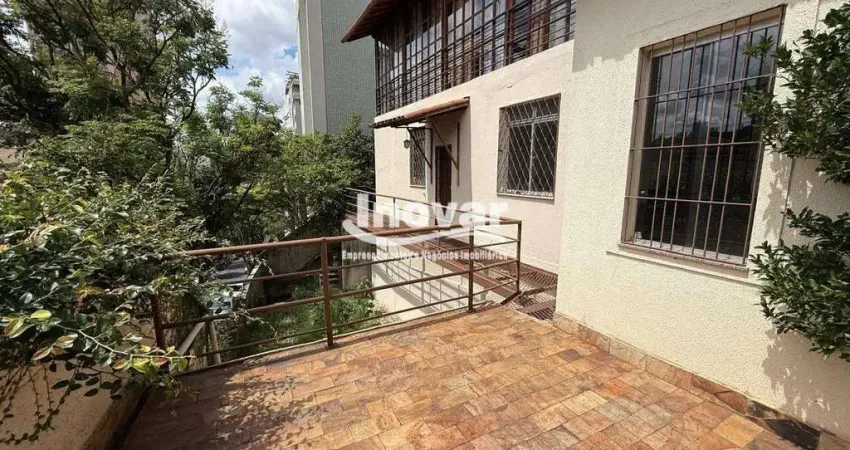 Casa comercial à venda no Santo Antônio, Belo Horizonte