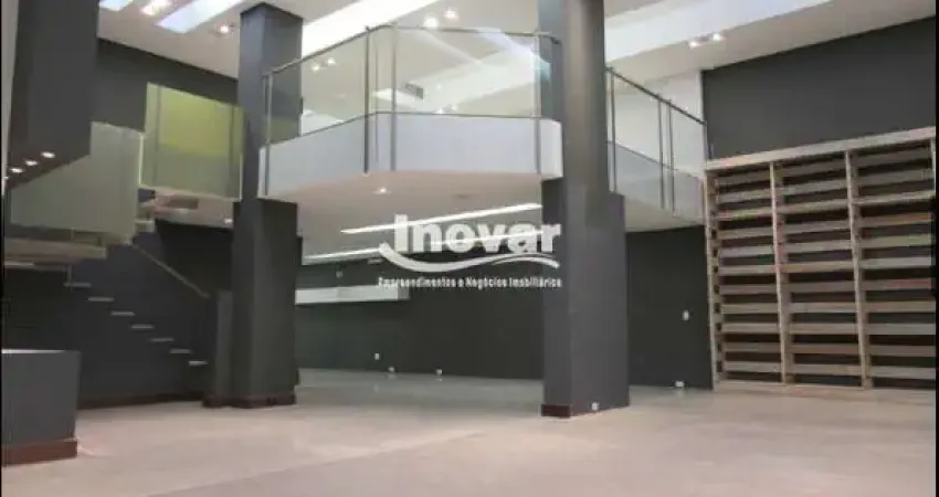 Lojão com aproximadamente 440 m2 toda reformada, 2 pavimentos, 15 ambientes distintos, 08 wc, copa, lavabos, px shopping diamond