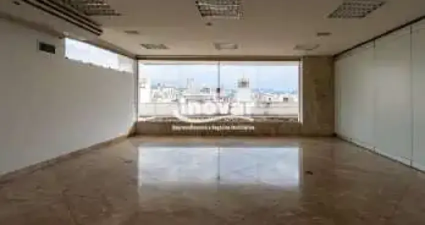 Andar comercial com aproximadamente 686m² no coração do centro