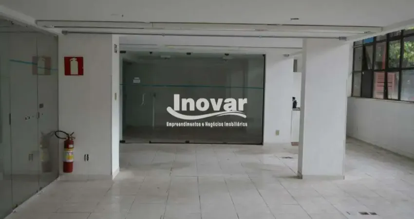 Excelente andar corrido duplex no coração da savassi com aproximadamente 300 m2 total, são 02 pavimentos em vão livre, 02 vagas