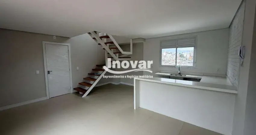 Cobertura nova de 2 quartos e 3 banheiros, elevador, 2 vagas. Com 140m² ampla e bem iluminada no Sagrada Família