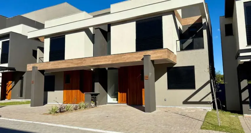 Casa em condomínio com 3 dormitórios em localização privilegiada - confira!