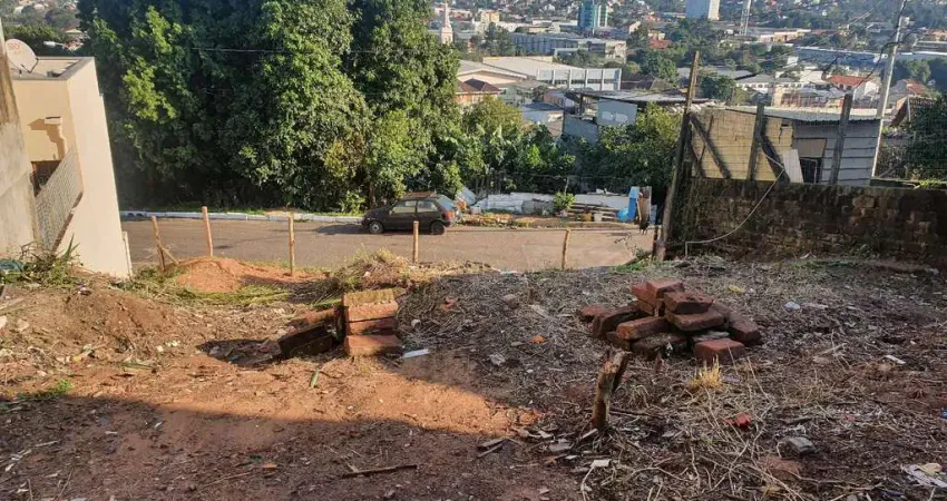 Terreno à venda na Rua Parobé, São Jorge, Novo Hamburgo