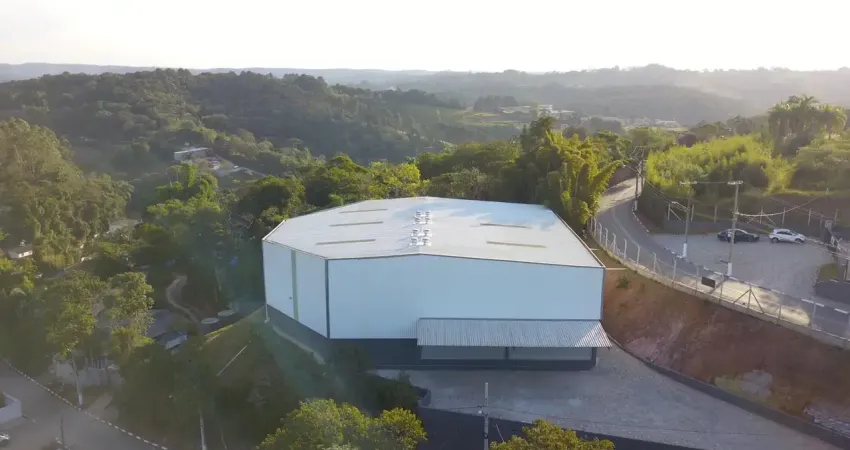 Belíssimo Galpao Proximo a Rodovia Regis Bittencourt / Itaperecica e Proximo a Embu das Artes e facil acesso ao Rodoanel