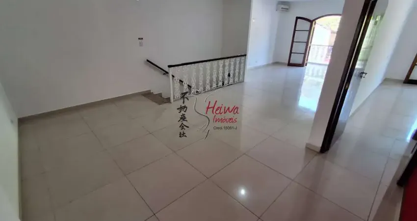 Casa com 3 quartos para alugar na Avenida Elísio Cordeiro de Siqueira, 1542, Jardim Santo Elias, São Paulo