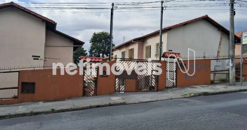 Casa com 2 quartos à venda na Rua Farmacêutico Raul Machado, Candelária, Belo Horizonte