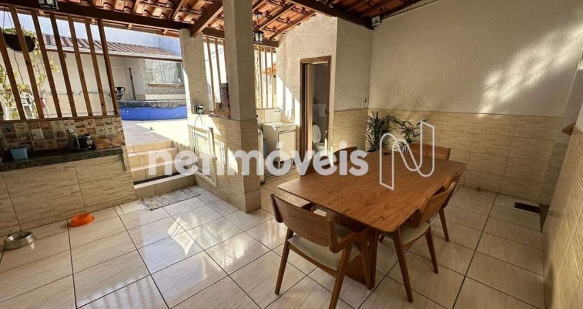 Casa com 3 quartos à venda na Rua Basiléia, Europa, Belo Horizonte